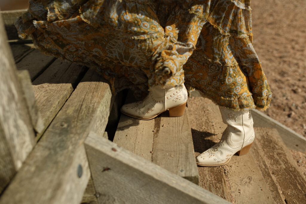 farm girl outfit with cowboy boots